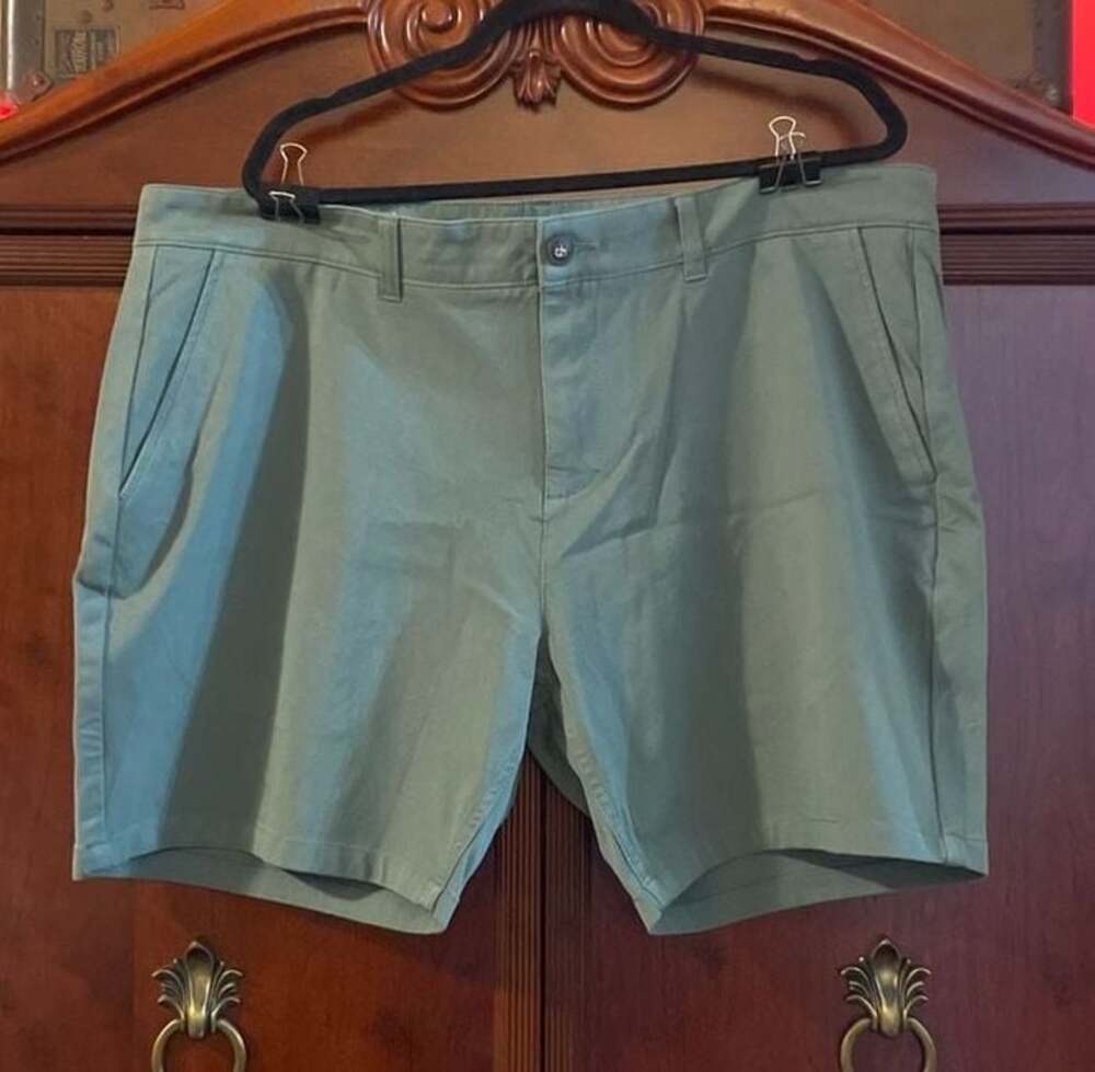 Mugsy Mens Shorts 42 Green Spruces Stretch Chino Flat Front Casual Summer